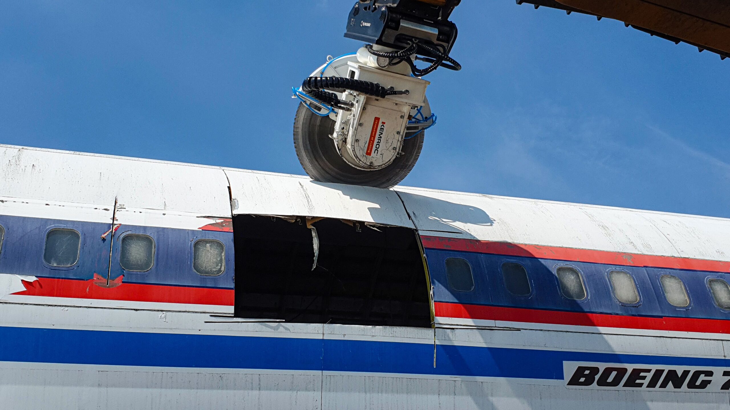 KDS Diamond Saw Cutting Airplane - KEMROC