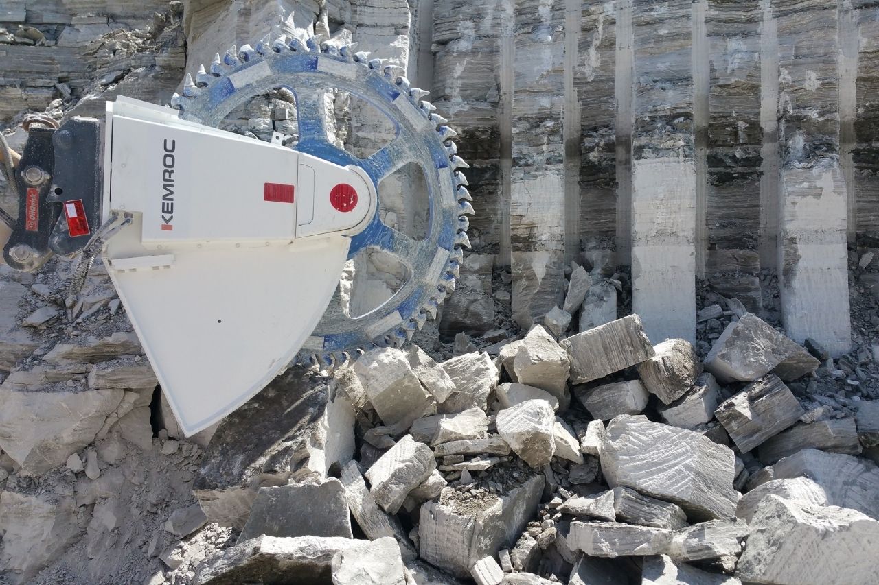 Maximize Efficiency in Rock Excavation and Concrete Demolition with KEMROC’s Cut and Break Technology