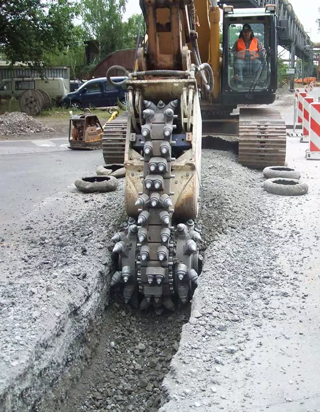 EK 140 Chain Cutters - Trenching Project- KEMROC